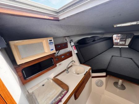 Contender 35 Express Side Console image