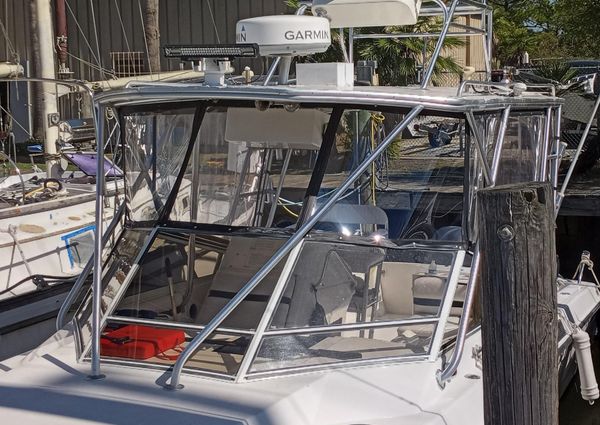 Contender 35 Express Side Console image