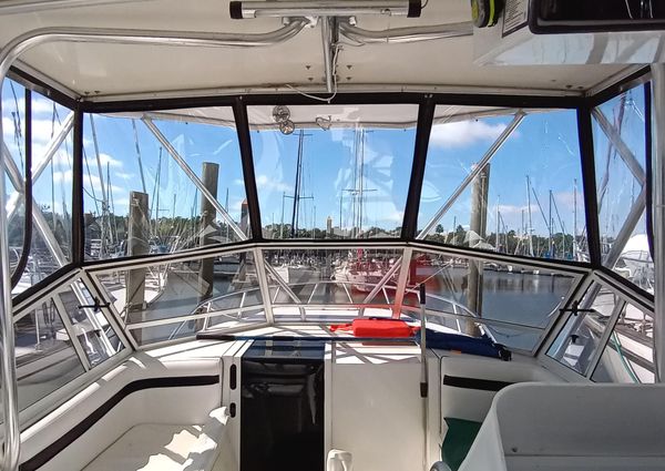 Contender 35 Express Side Console image