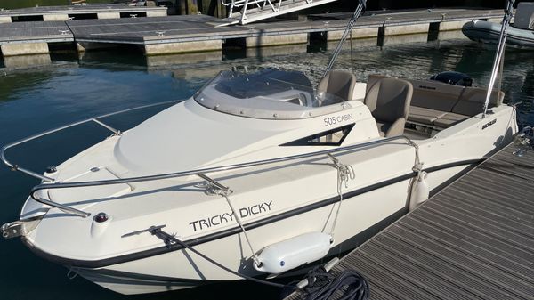 Quicksilver 505 activ cabin