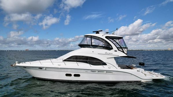 Sea Ray 520 Sedan Bridge image