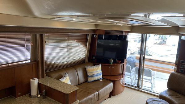 Sea Ray 520 Sedan Bridge image