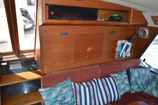 Bayliner 4588 image