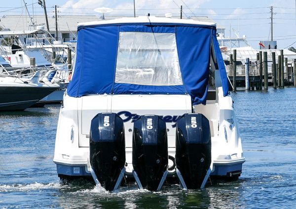 Sea Ray 32 Sundancer image