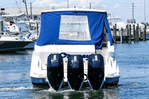 Sea Ray 32 Sundancer image