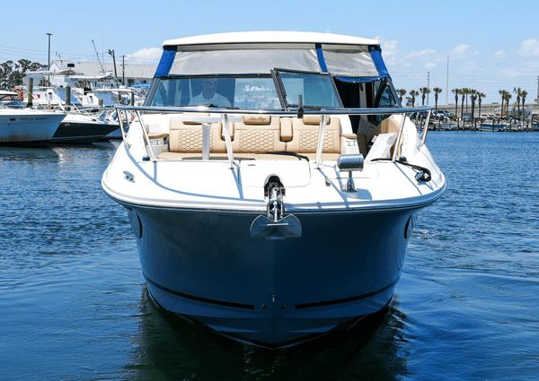 Sea Ray 32 Sundancer image