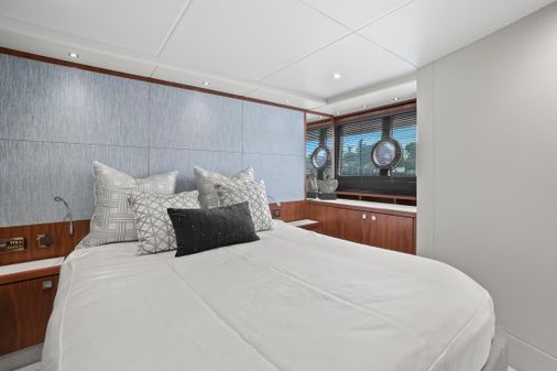 Sunseeker Predator 57 image