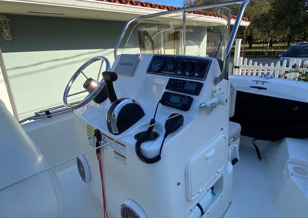 Boston Whaler 150 Montauk image