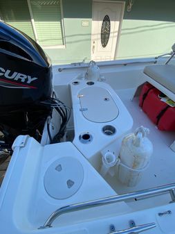 Boston Whaler 150 Montauk image