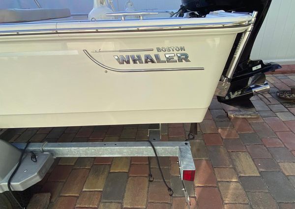 Boston Whaler 150 Montauk image