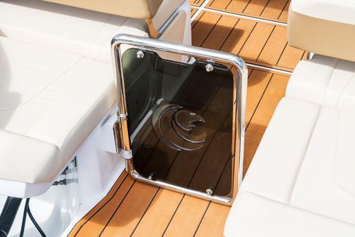 Aquila 32 image