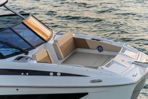 Aquila 32 image