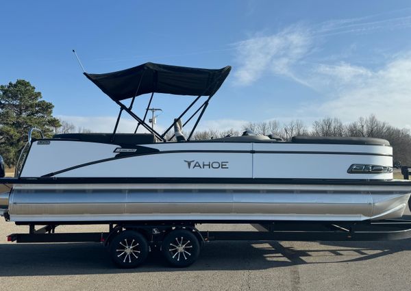 Tahoe-pontoon CASCADE-REAR-J-LOUNGER image