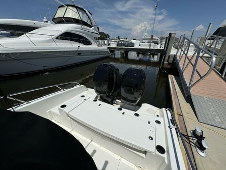 Boston Whaler 270 Dauntless image