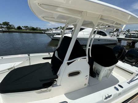 Boston Whaler 270 Dauntless image