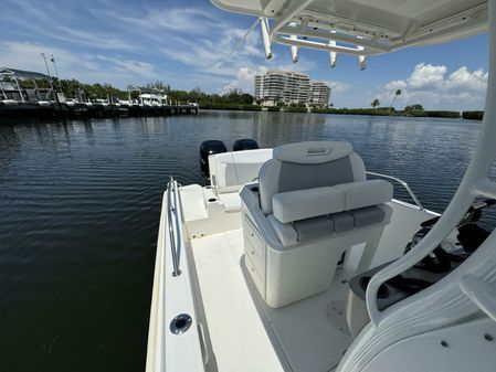 Boston Whaler 270 Dauntless image