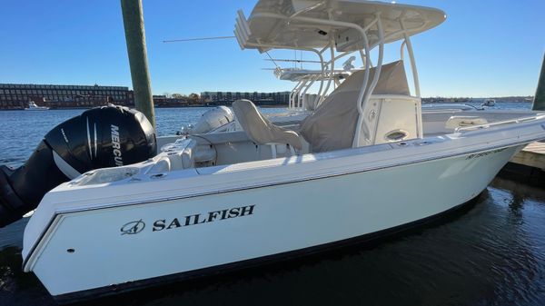 Sailfish 240 