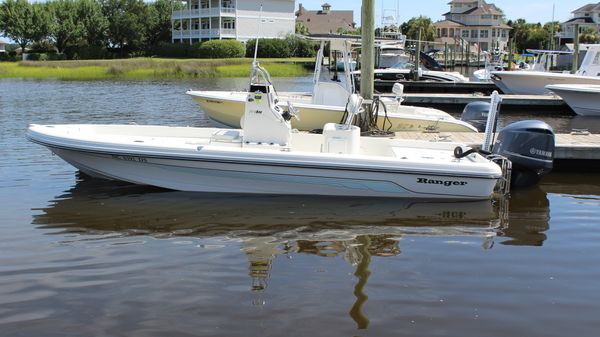 Ranger 2410 Bay 