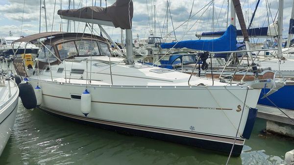 Beneteau Oceanis Clipper 323 