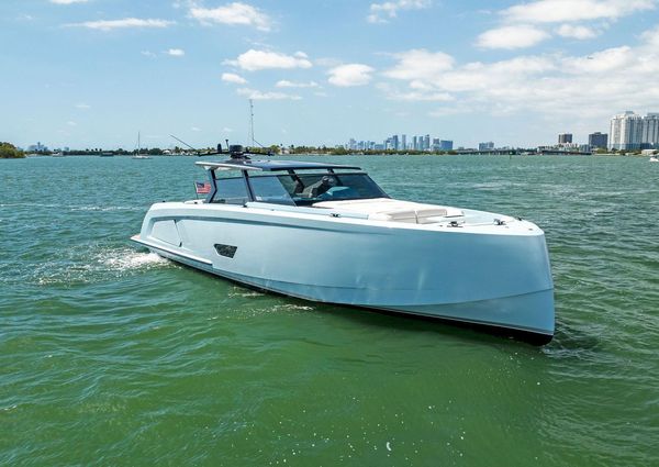 Vanquish Yachts VQ58 image