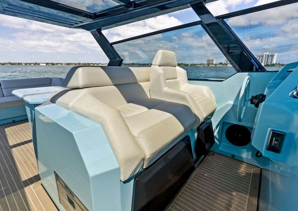 Vanquish Yachts VQ58 image