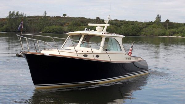 Hinckley Picnic Boat MKIII