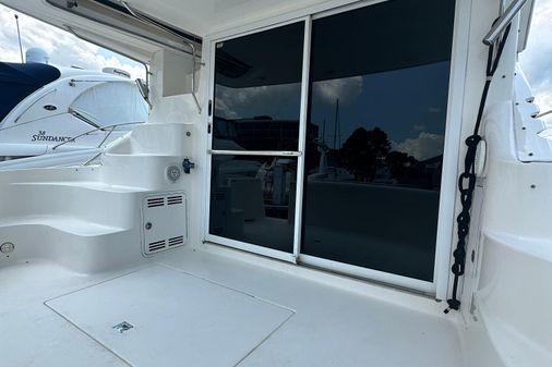 Sea Ray 400 Sedan Bridge image