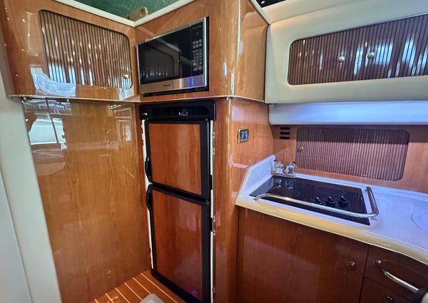 Sea Ray 400 Sedan Bridge image