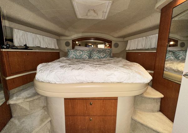 Sea Ray 400 Sedan Bridge image