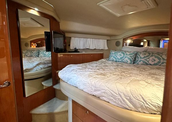 Sea Ray 400 Sedan Bridge image