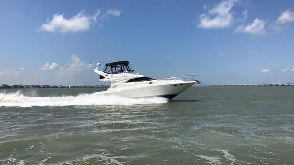 Sea Ray 400 Sedan Bridge 