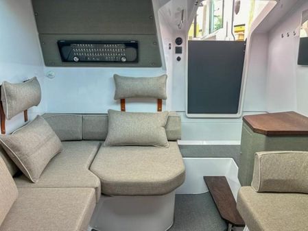 Axopar 37XC CROSS CABIN image