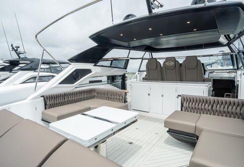 Sunseeker Superhawk 55 image