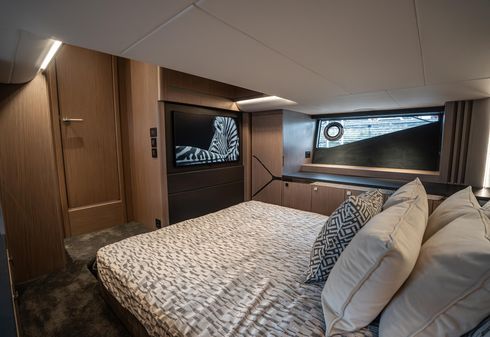 Sunseeker Superhawk 55 image