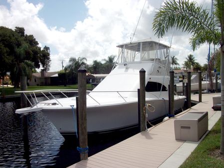 Luhrs 36 Convertible image