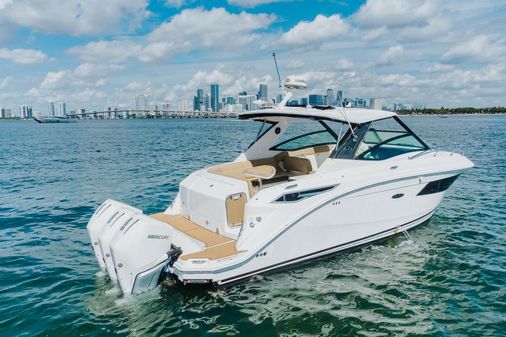 Sea Ray 320 Sundancer image