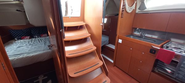 Beneteau Oceanis 41.1 image