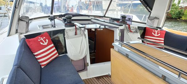 Beneteau Oceanis 41.1 image