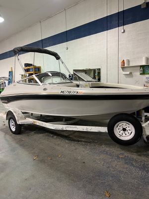 Crownline 202-BR - main image