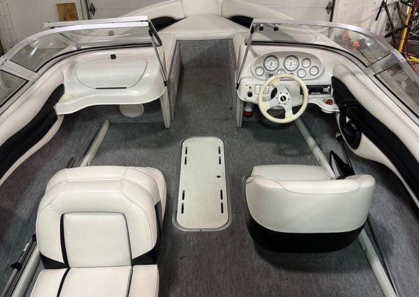 Crownline 202-BR image