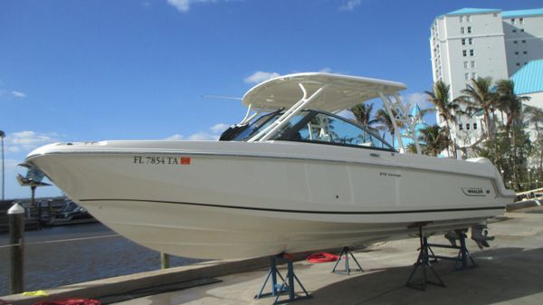 Boston Whaler 270 Vantage