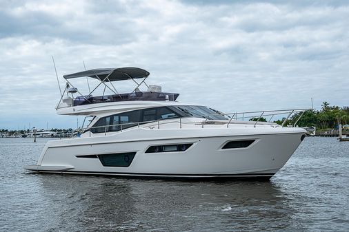 Ferretti Yachts 500 image