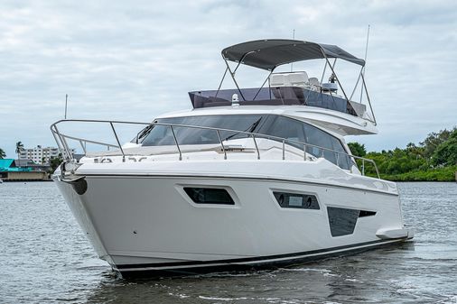 Ferretti Yachts 500 image