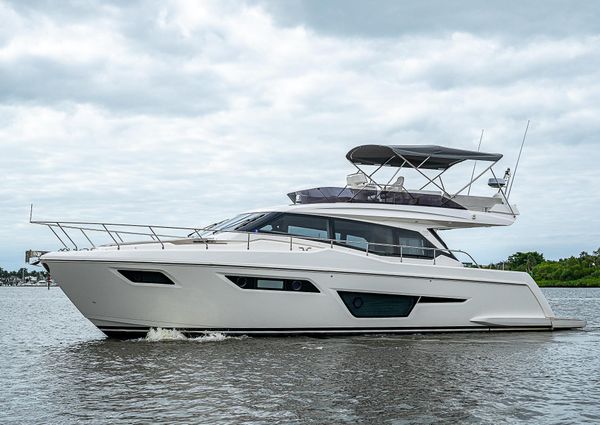 Ferretti Yachts 500 image