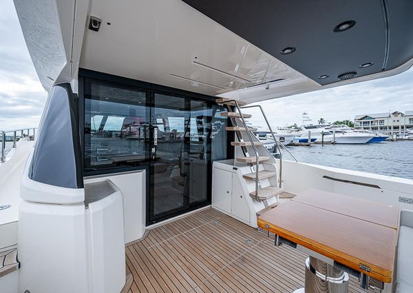 Ferretti Yachts 500 image