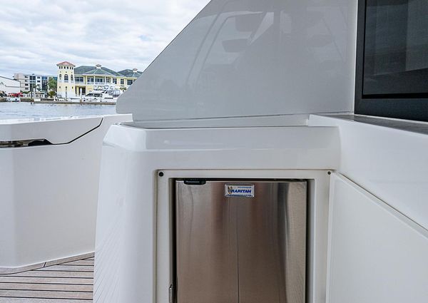 Ferretti Yachts 500 image