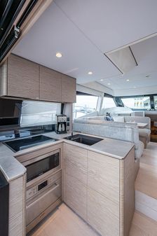 Ferretti Yachts 500 image