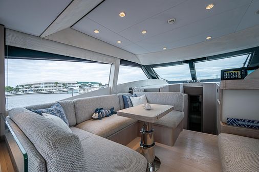 Ferretti Yachts 500 image