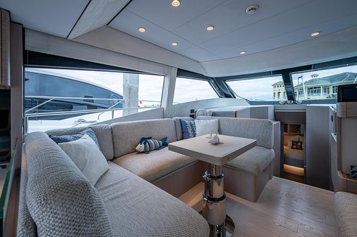 Ferretti Yachts 500 image