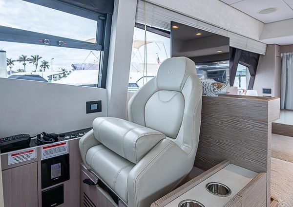 Ferretti Yachts 500 image